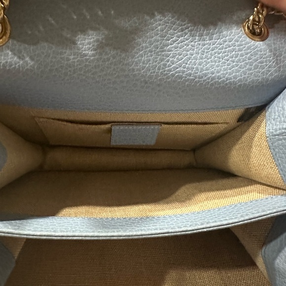 🔥FLASH SALE🔥✨💎GUCCI💎✨Pebbled leather Interlocking GG Crossbody w/Dustbag - Picture 4 of 12